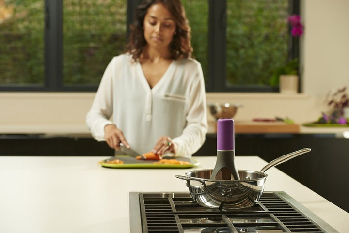 Automatic Triangle Egg Beater